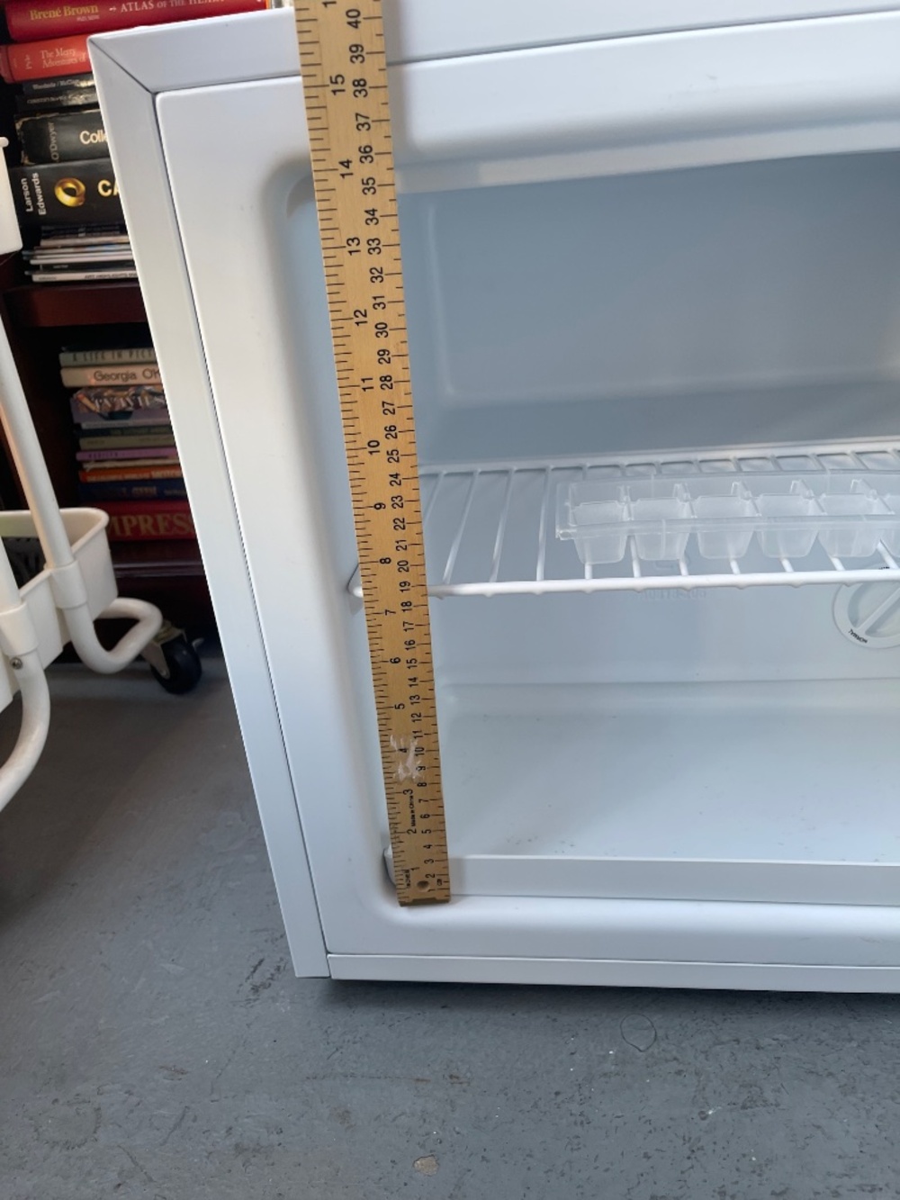 White Compact Mini Freezer - Picture 5 of 11